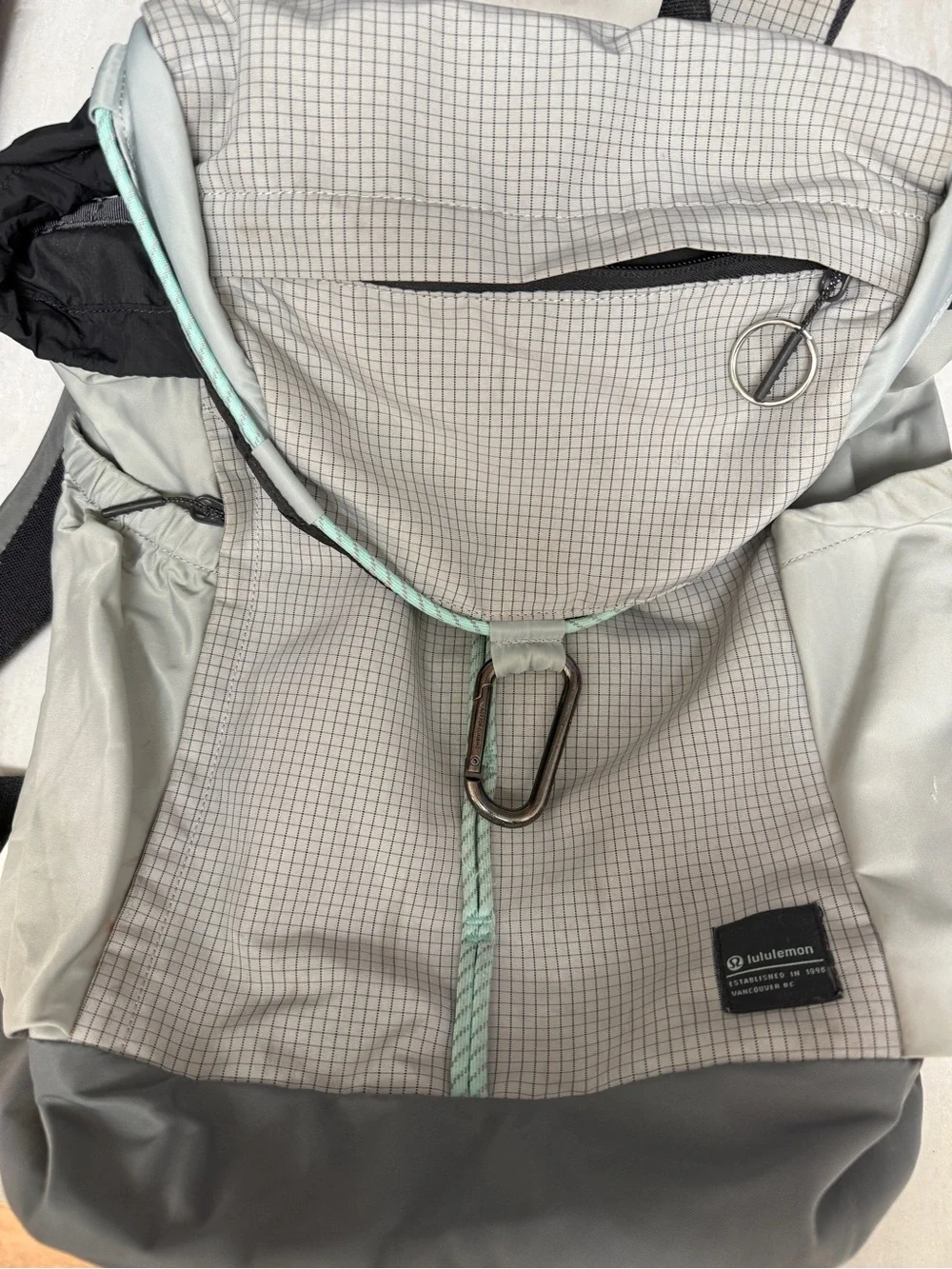 Lululemon Front Clip Backpack 21L Seal Gray OS